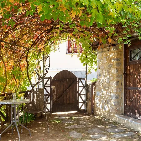 Beautiful House With Garden And Amazing View Appartamento