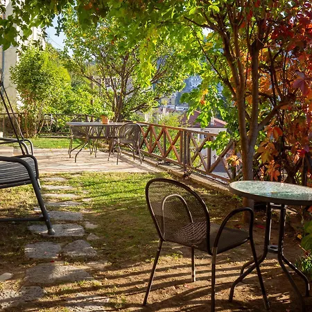 Beautiful House With Garden And Amazing View Appartamento